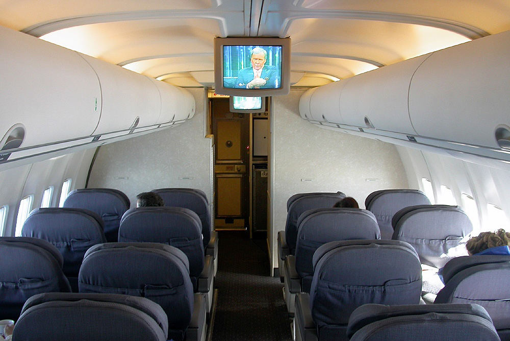 United 757-200 First Class Cabin