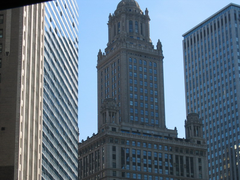 An example of Chicago's fantastic architecture.