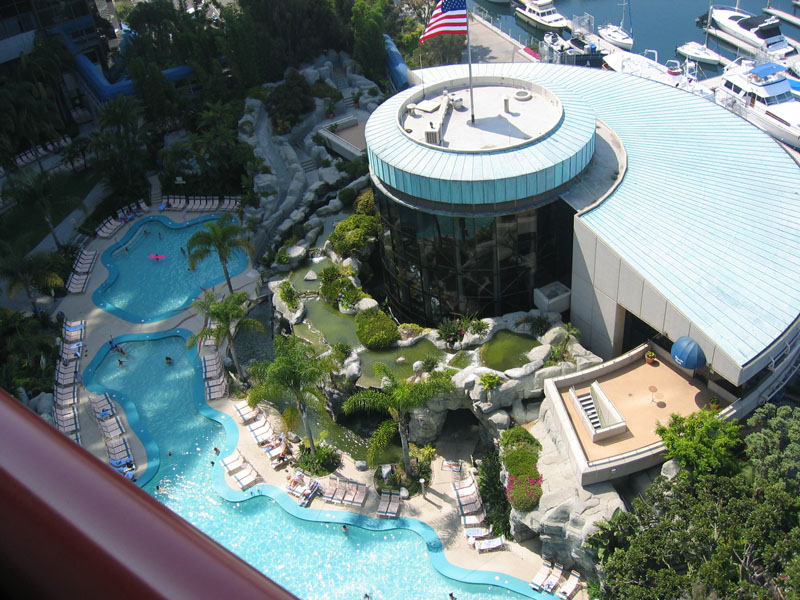 Marriott San Diego Hotel and Marina Pool Area